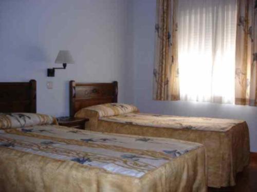 نافالكارنيرو Hostal Cruz Verde الغرفة الصورة